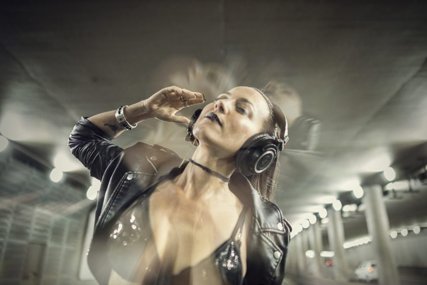 La ex Circe Luciana Segovia se afianza como solista y presenta un nuevo tema llamado «Viaje espacial»: «Siento que esta es una canción con mucho peso simbólico, donde se percibe un giro musical y estético, lo que hizo que en un principio me cueste reconocerme», describe