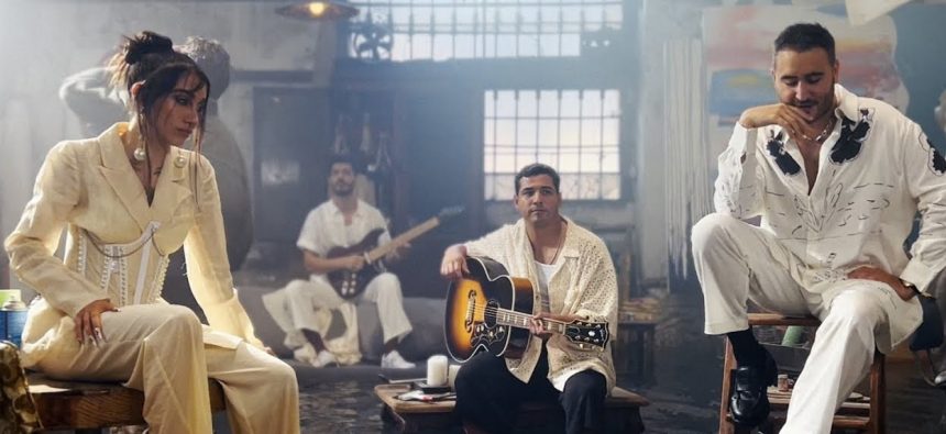 El grupo Reik grabó junto a la estrella argentina María Becerra la canción «Los tragos»: «Cuando descubrimos a María, nos enamoramos perdidamente de ella”, confiesa el mexicano Jesús Navarro