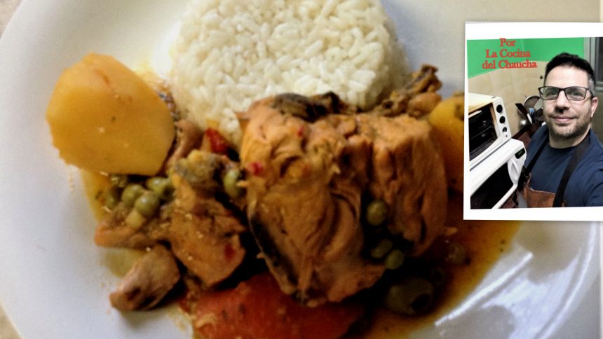 Fricasé de Pollo al estilo Boricua: pese a que es de elaboración francés, este plato ha recibido modificaciones según el lugar donde se lo prepare. Su materia prima principal es el ave de corral, aunque también se realiza con carnes rojas, pescados o solo vegetales, siempre fritos antes de guisarlos