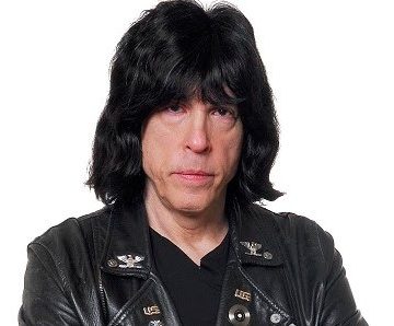 En el marco de una gira sudamericana, el legendario baterista estadounidense Marky Ramone regresa al país para tocar en el Teatro  Flores en marzo 2022