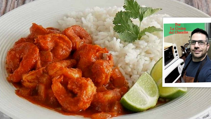 Camarones a la Diabla es una receta tradicional mexicana que se implementó en un pequeño bar del interior y que sus cocineros aprendieron a realizar en la década del setenta; su sabor picante es obtenido de una salsa hecha con diversos chiles secos, los cuales se suelen servir con arroz blanco, ensalada fresca o frijoles de la olla y tortillas de maíz