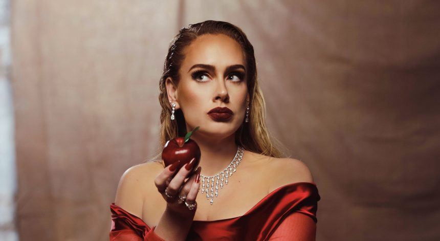 La brillante cantante Adele presenta el videoclip de «Oh My God», una de las joyas de su última placa titulada «30»
