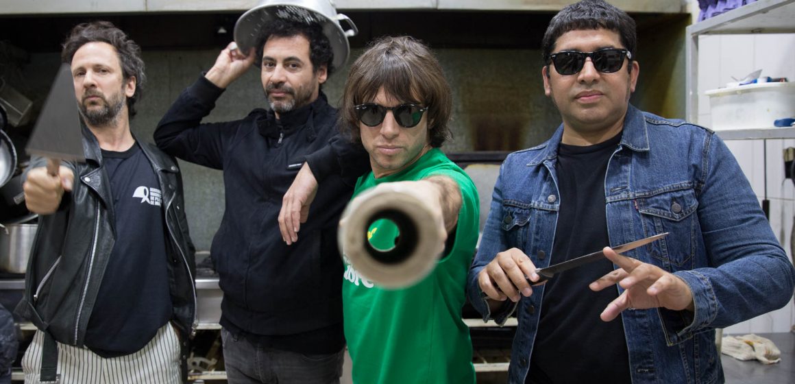 El grupo argentino Turf sigue adelantando canciones de su próximo disco, esta vez se trata de «Gatitas y ratones»; además, anuncia fecha en en C.C. Konex para marzo