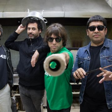 El grupo argentino Turf sigue adelantando canciones de su próximo disco, esta vez se trata de «Gatitas y ratones»; además, anuncia fecha en en C.C. Konex para marzo