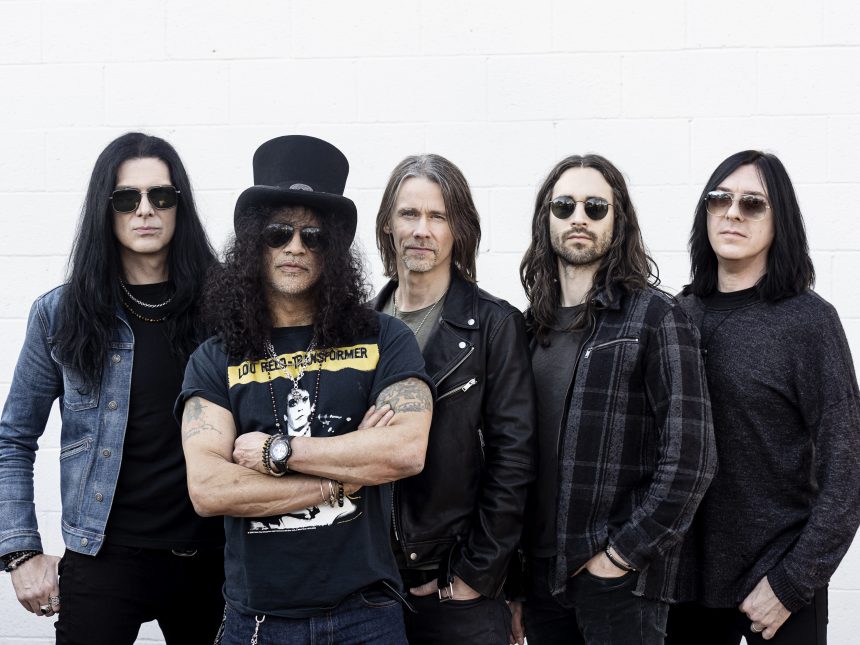 Slash y compañía lanzaron su nuevo álbum titulado «4» y esta tarde de viernes 11 de febrero realizan un streaming mundial llamado «Live at Sudios 60»