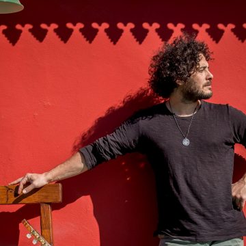 Peña en el Patio, el clásico evento con el que Raly Barrionuevo cierra el verano a fines de febrero en el Centro Cultural Konex, donde también será el cierre de la gira de su disco «1972»