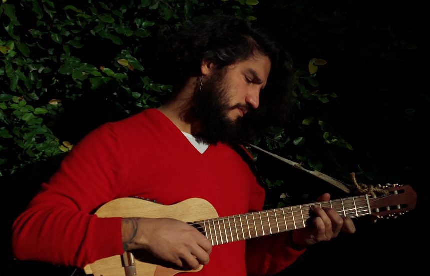 Facundo Rini habla de su disco «La imposibilidad de todas las posibilidades»: «No me guardé nada, me gusta romperme delante del micrófono, no puedo ocultar nada cuando abro la boca para cantar»