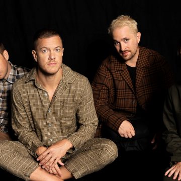 Imagine Dragons presenta un video épico para su último single, el desafiantemente optimista «Bones»: un apocalipsis zombi asola Wall Street