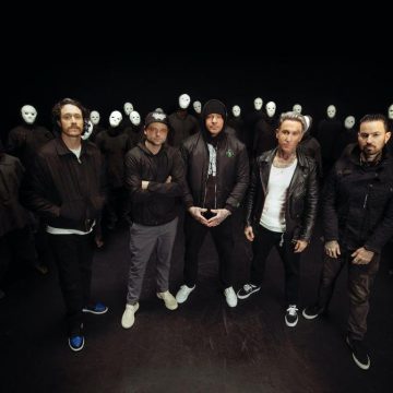 Hollywood Undead y su nuevo videoclip  «Wild in these streets»: «Es una canción sobre crecer en Los Ángeles cuando éramos niños y ese ambiente que era como un polvorín», desliza Johnny 3 Tears, el rapero cantante