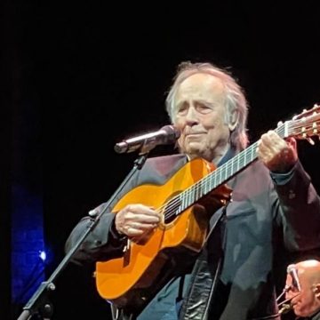 Joan Manuel Serrat comenzó su gira despedida en Nueva York, la misma que lo traerá a Buenos Aires en el mes de noviembre