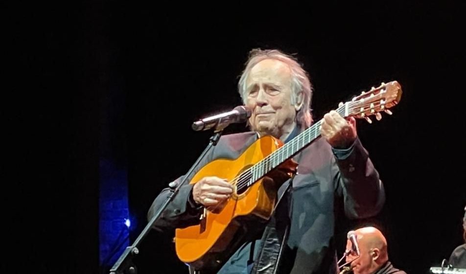 Joan Manuel Serrat comenzó su gira despedida en Nueva York, la misma que lo traerá a Buenos Aires en el mes de noviembre