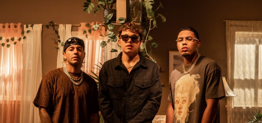 El joven colombiano Beéle comparte su single «Barranquilla Bajo Cero» junto a   Myke Towers y Feiden, en el mismo explora el desamor, con una infusión de reggae dentro de la música urbana que lo caracteriza