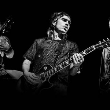 Tras agotar en horas sus dos fechas en el Estadio Luna Park, Airbag presenta su nuevo videoclip «Volver a casa» junto a Enanitos Verdes