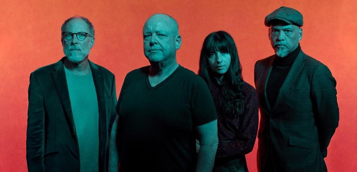 Pixies anuncia la publicación de «Doggerel», su nuevo disco que presentará en su visita a Argentina en el Primavera Sound Festival: «Esta vez hemos crecido. Ya no tenemos canciones de menos de dos minutos», expresa Joey Santiago, su guitarrista