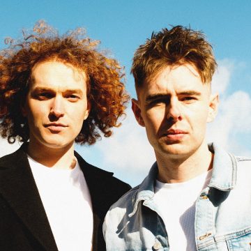 Seafret es un dúo inglés que es furor en su país; aterriza el próximo 12 de agosto en Niceto Club: «Nuestra música siempre debe tener algo real», afirma Jack Sedman, uno de sus integrantes
