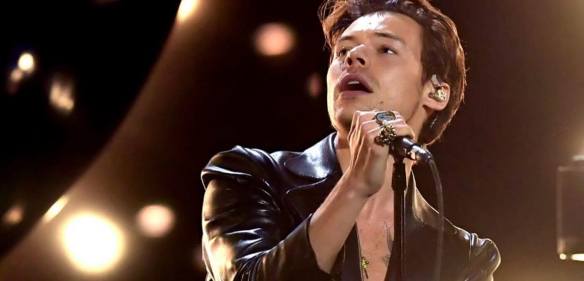 El británico Harry Styles presenta el videoclip de su canción «Music For A Sushi Restaurant»