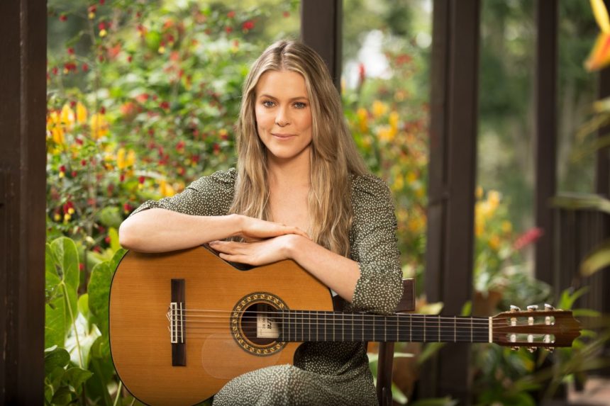 Katie James, artista colombiana de raíces irlandesas, llega por primera vez a Argentina para presentar su repertorio de canciones propias y versiones de música latinoamericana, tocará en Buenos Aires, La Plata y Mar del Plata