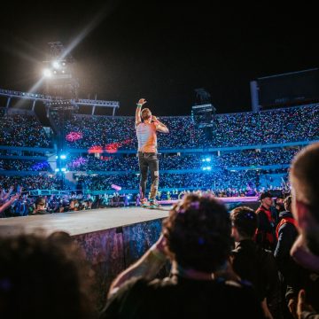 En el marco de su gira «Music of the Spheres World Tour», Coldplay está realizando la maratón de sus diez shows en Argentina: un espectáculo multisensorial