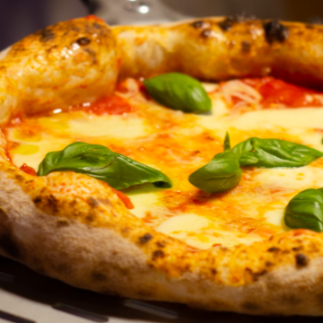 Scuola Pizzaioli, la academia líder en pizza italiana de Sudamérica, acompaña a los argentinos Franco Monachesi y Germán Pantuso en el evento global más popular que reúne a los mejores pizzaioli del mundo