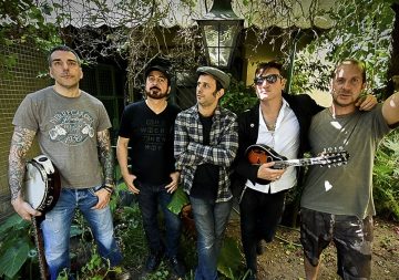 Con su celtic punk como gran propuesta sonora, Mala Suerte festeja los 30 años de su disco «La máxima emoción» en The Roxy