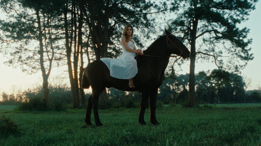 Antes de sus cinco shows en el Coliseo, Soledad Pastorutti presenta el videclip de la canción «Los paisajes» de su álbum «Natural»