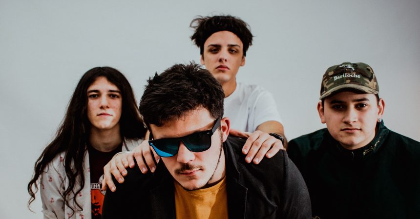 Vernos Pasar y un show en Niceto en el que presentarán su single como «Greyman», del que participa Santi Martínez de El Kuelgue