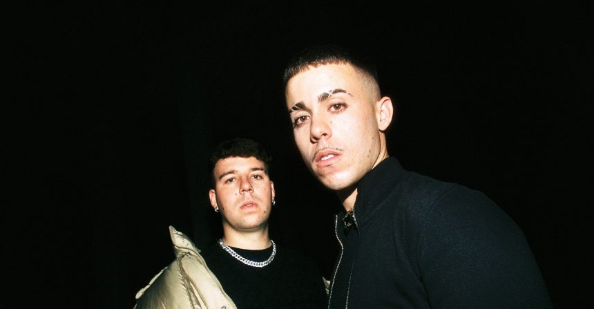 El murciano Soge Culebra habla del reggaetón «No pienso llamar», junto a Quevedo: «Mientras él hacía magia en el beat, yo escribía»