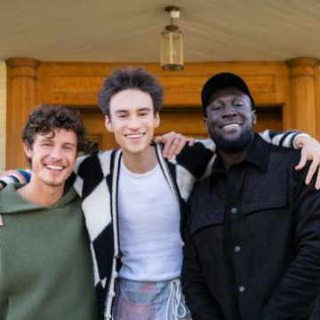 El inglés Jacobo Collier sumó a Shaw Mendes, al rapero Stormzy y a Kirk Franklin para el genial single «Witness Me»: «Es un recordatorio del poder que tienen las personas para reunirse y verse realmente», dice el cantante