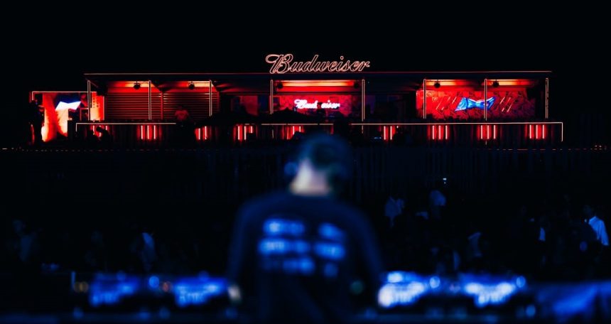 Budweiser invita a sus consumidores a vivir nuevas experiencias de la mano de reconocidos DJ’s internacionales en Mute, Mar del Plata, así como en los principales centros turísticos argentinos