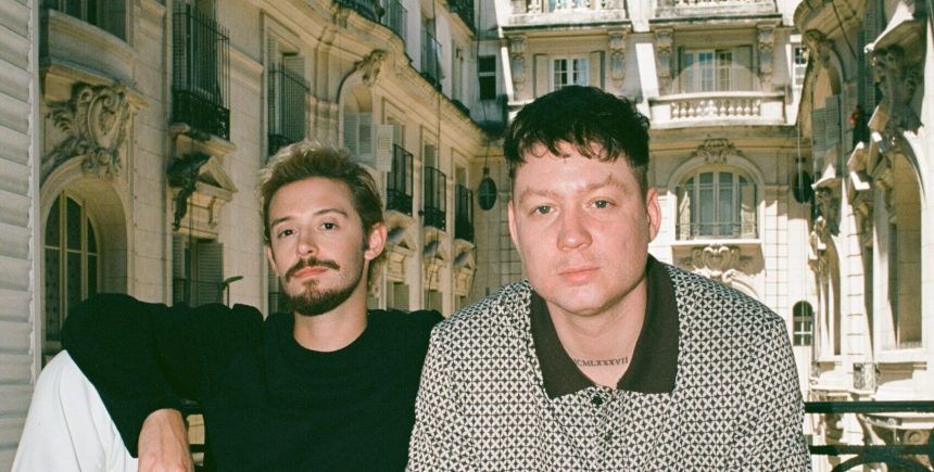 Ruggero se une con Emanero para el genial sencillo y videoclip de «ADN»