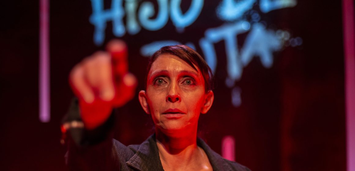 Teatro: el regreso de «Rota», la historia de una madre que se reconstruye tras el suicidio de su hijo luego de matar a su novia