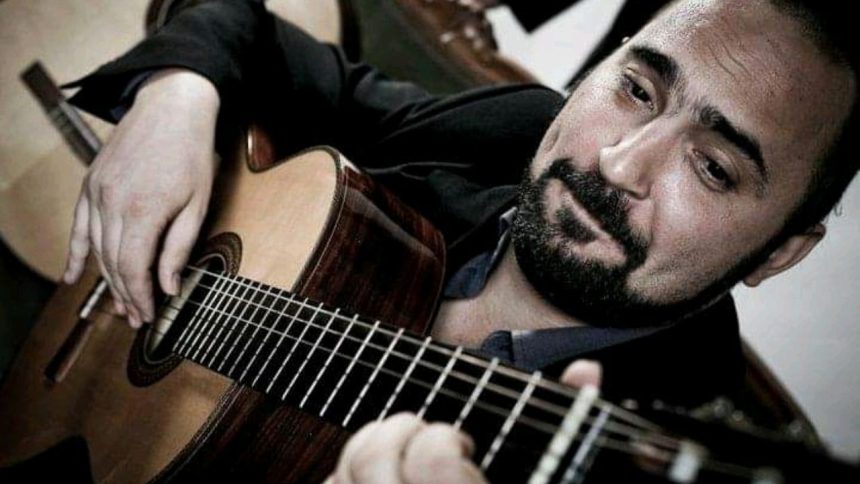 El guitarrista Marcos Larrañaga habla sobre su disco «Jardín de Infierno»: «Una necesidad de embellecer o hacer más tolerable este eterno presente en el que estamos atrapados»