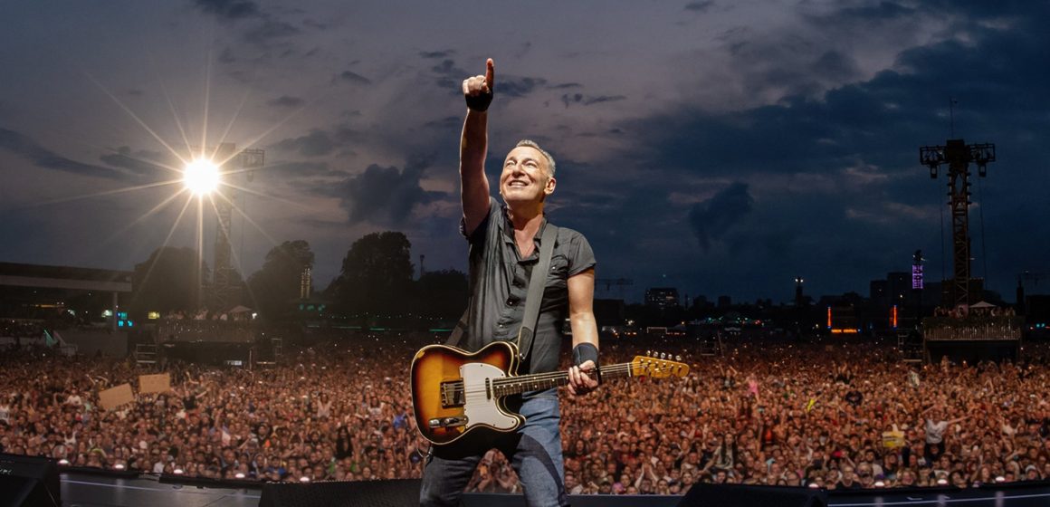 «The Boss», el genial Bruce Springsteen, y un «grandes éxitos» con 31 canciones fundamentales de su sublime carrera; aparece en abril