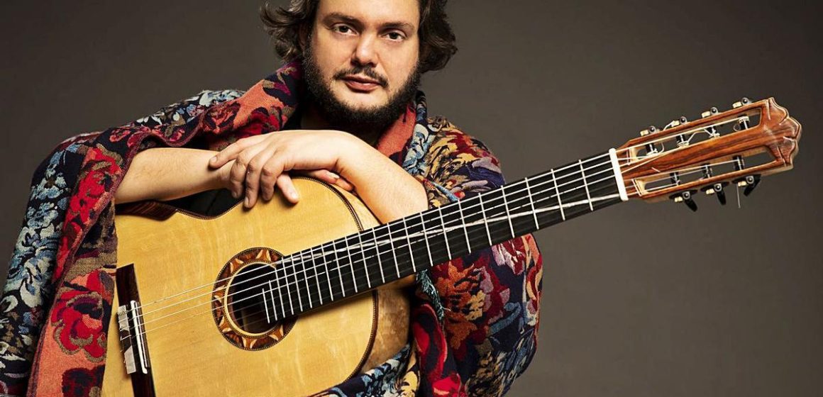 El músico brasileño Yamandú Costa y su reencuentro con el público argentino: será en el Centro Cultural Konex, con su guitarra de siete cuerdas