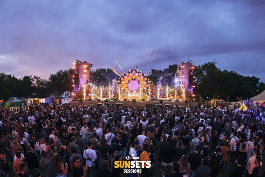 Tras el exitoso Corona Sunset de fin de temporada en Ciudad Universitaria, Soledad Azarloza, directora de marca, ya anticipa lo de invierno: «Haremos un Sunset en la montaña, en el sur, en la nieve»