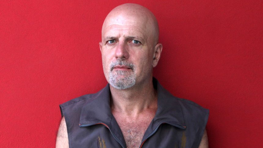 Gustavo Cordera y su versión cuartetera de «El baile de la gambeta», un anticipo a su nuevo álbum, «De la cabeza al corazón», que incluirá reversiones propias y algunas novedades