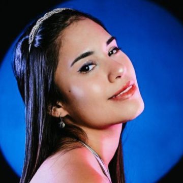 Abril Ameri y una herencia musical con brillo propio: presenta su nuevo single, «Mentías», del compositor cubano Jorge Luis Borrego