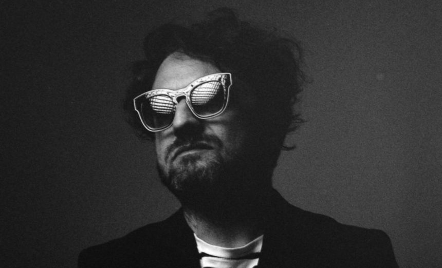 Mauro Conforti presenta su nuevo álbum, «Esplendor Vol 4» junto a su banda La Vida Marciana en el barrio porteño de Villa Urquiza