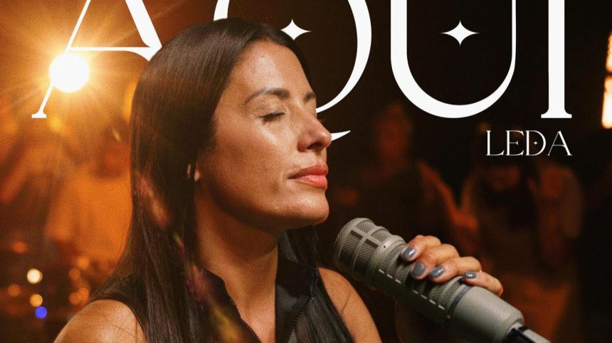 Leda, la cantante «sanadora» de la iglesia católica acaba de lanzar su single «Al estar aquí»: «Con una canción elevada a Dios, podemos entrar en comunión íntima con el Padre», afirma