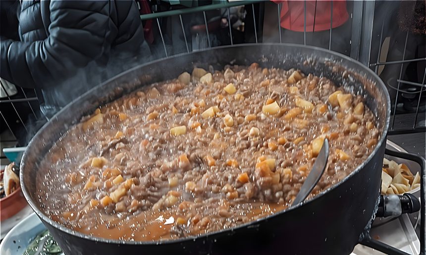 Fue un éxito rotundo el Primer Concurso de Guiso de Montaña, en Esquel, sur de Argentina