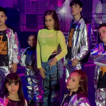 Nazaret Moreno, en la puerta de la adolescencia: a las 12 años, conquista en redes a los más chicos con su single «Todo pasa por algo»