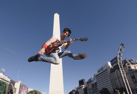 El cantante uruguayo Matulo y su single «La leyenda», de gran aceptación en ambas orillas del Río de la Plata