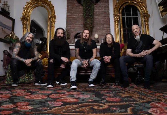 Tras 15 años, Dream Theater reaparece con nuevo álbum, se trata de «Parasomnia»