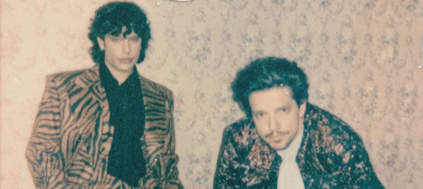 Con aires ochentosos, Leo Rizzi recibe la colaboración de Lasso para la canción «Quebranto»