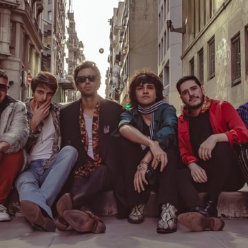 Francia 98 revela quién es «Ekhaterina», la de su nuevo single: «Es una amiga de uno de los chicos que en ese momento venía a cantar con nosotros»