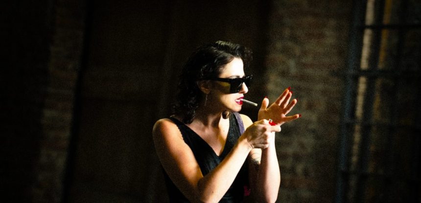 Marilina Bertoldi lanza el videoclip del «El Gordo», tras una semana de su exultante presentación para prensa y público en el Margarita Xirgu de su nuevo álbum