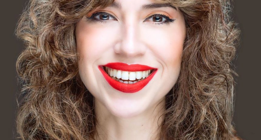 La genial cantante Mariú Fernández se prepara para su arribo a La Tangente con su concierto «Amy, Classics and Me»