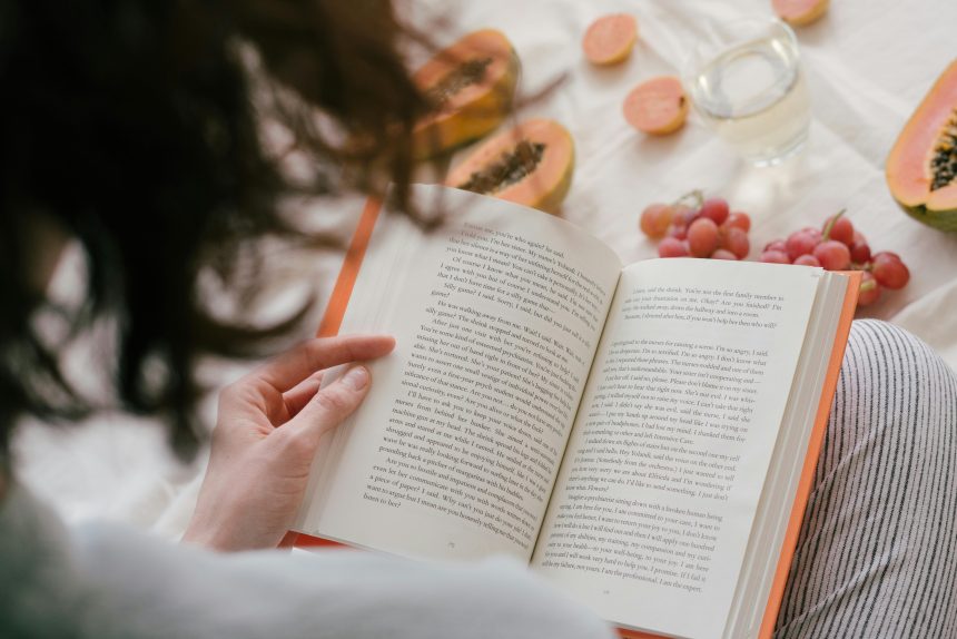 «Alquimia al atardecer», una propuesta de lecturas, exhibición de libros y sabores para degustar