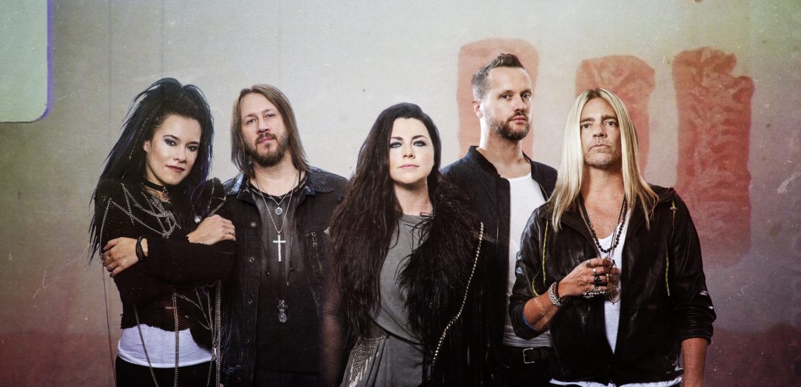 Evanescence no se queda quieta: aparece con nueva canción, «Fight like a girl», junto a K. Flay, y en septiembre se vienen festivales y gira junto a Metallica