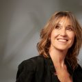 Cecilia Bonardi y su viaje musical entre tango, balada, rock argentino y bolero a través de su unipersonal «Los besos y la ausencia»